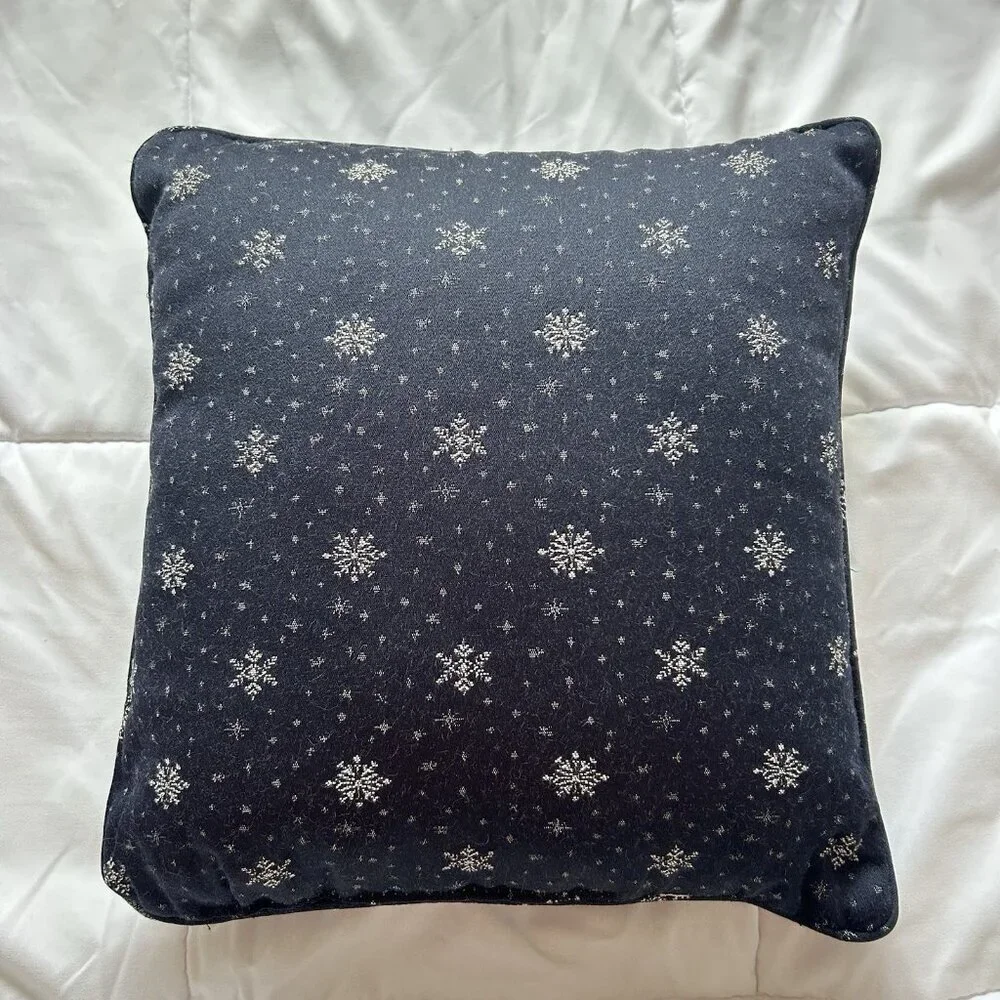 Vtg Cardinal Needlepoint‎ Accent Throw Pillow Winter Forest Blue Red Birds